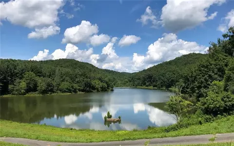 11 Meadowlands Dr, Talking Rock, GA 30175