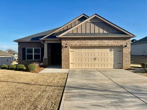 412 Walker Cir, Commerce, GA 30529