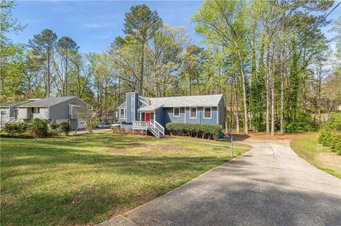 5286 Walker Rd, Stone Mountain, GA 30088