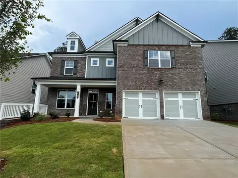 1733 Dover Creek Ln, Lawrenceville, GA 30045
