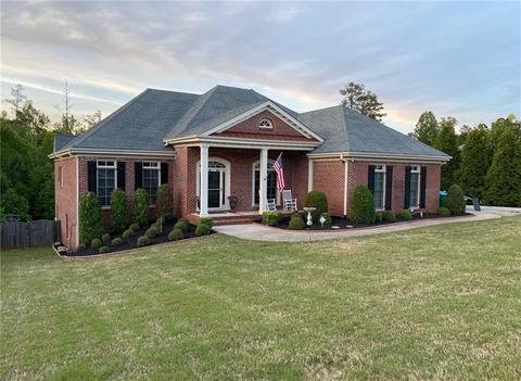 8724 Camron Dr, Winston, GA 30187