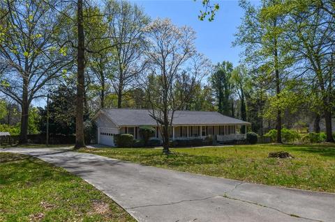 3340 Indian Trail Rd, Gainesville, GA 30506