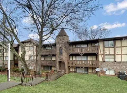 1312 Camelot Dr, Atlanta, GA 30349