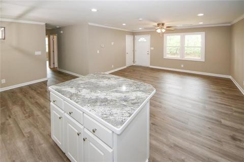 198 E Wright St, Winder, GA 30680 photo 11