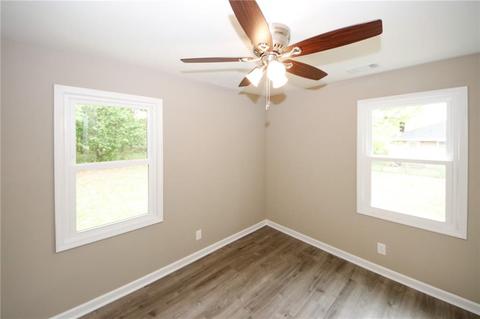 198 E Wright St, Winder, GA 30680 photo 17