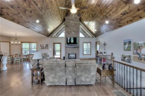 92 Landers Rd NE, Rydal, GA 30171 photo 4