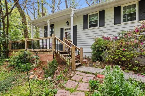 3323 Shady Oak Dr, Atlanta, GA 30340