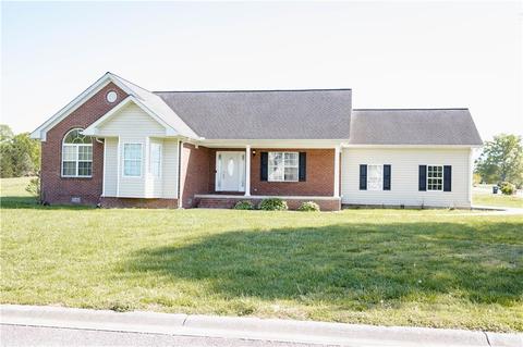108 Peach Blossom Ln SE, Calhoun, GA 30701