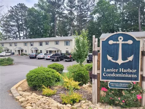 2089 Pine Tree Dr #49, Buford, GA 30518