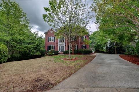 1470 Fallsbrook Ct NW, Acworth, GA 30101