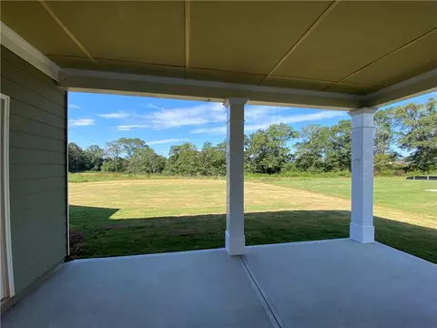 85 Dooly Dr, Statham, GA 30666 photo 3