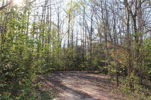 670 Mullinax Rd, Alpharetta, GA 30004