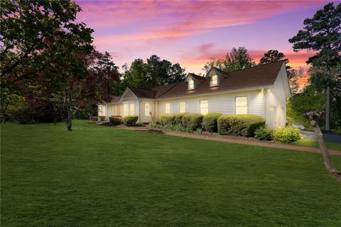 9163 Edinburg Dr, Winston, GA 30187