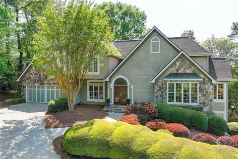 9875 Bankside Dr, Roswell, GA 30076