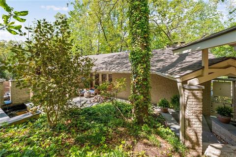 1291 Dixon Cir, Gainesville, GA 30501