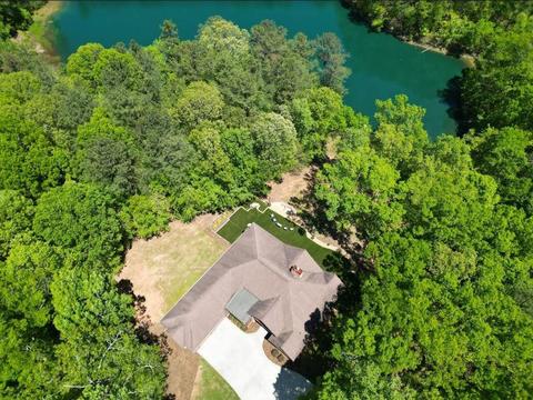 203 Old Four Notch Rd, Whitesburg, GA 30185