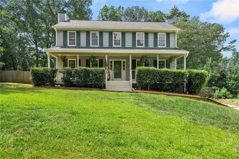 11 Flint Ridge Dr SE, Mableton, GA 30126