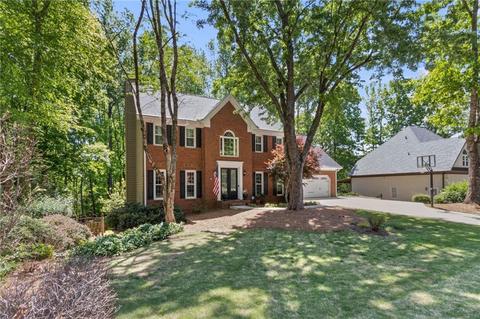 315 Birch Hollow Ct, Roswell, GA 30075