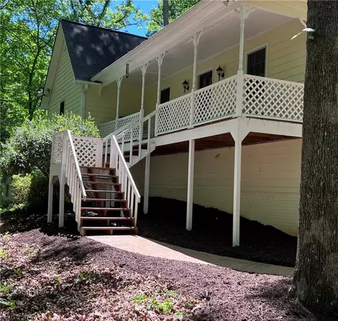214 Valley Brook Dr, Woodstock, GA 30188