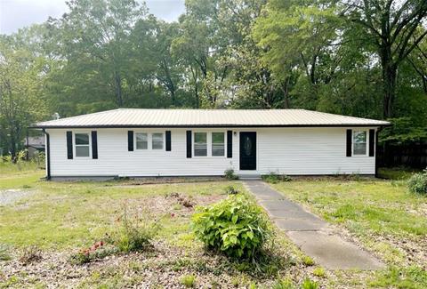 512 Circle Dr, Calhoun, GA 30701