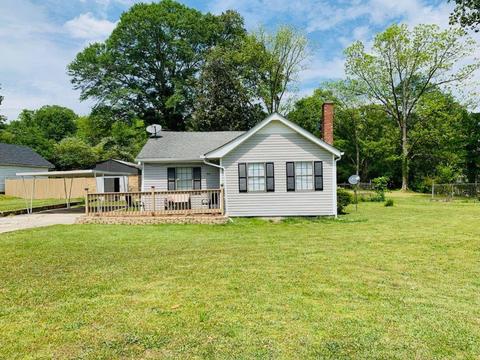 212 Fayetteville Rd, Fairburn, GA 30213