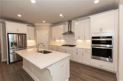 1118 Bennett Creek Overlook, Suwanee, GA 30024