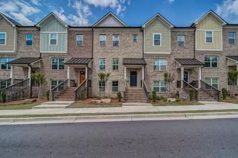 166 Panther Point Ln, Lawrenceville, GA 30046