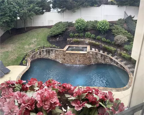 7150 Greatwood Trl, Alpharetta, GA 30005