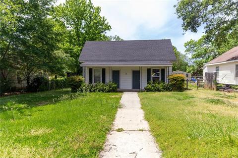 13 Chestnut St, Griffin, GA 30223
