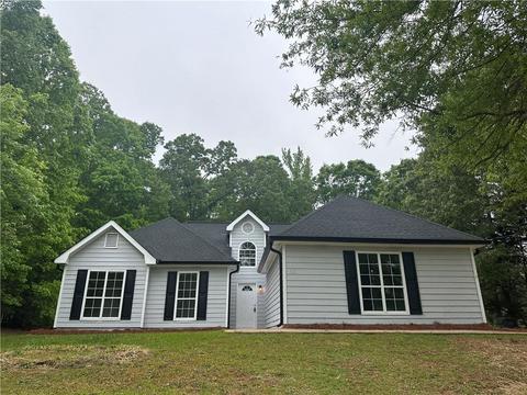 65 Lakefront Dr, Covington, GA 30016