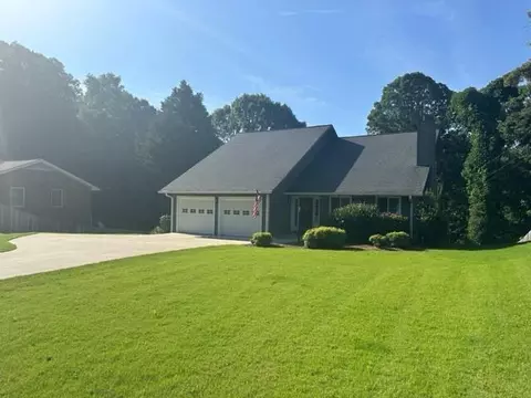 875 Beverly Dr, Gainesville, GA 30501