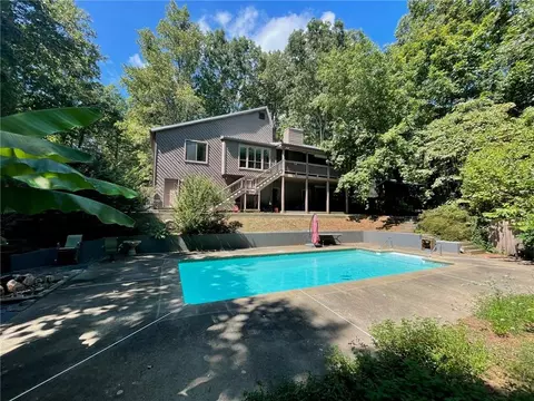 930 Pine Grove Pointe Dr, Roswell, GA 30075
