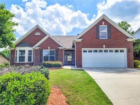 1002 Fairmont Park Dr, Dacula, GA 30019