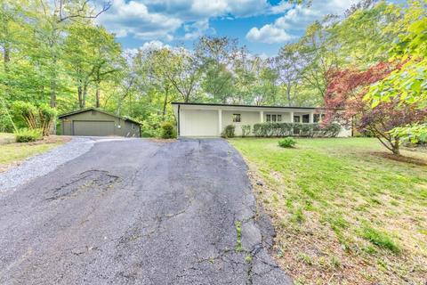 951 Epperson Rd, Canton, GA 30115