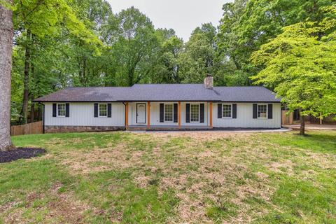 2125 Imperial Dr, Gainesville, GA 30501