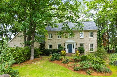 265 Brackenwood Cir, Atlanta, GA 30328