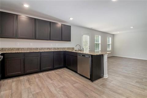 1068 Bluecoat Cir, Hampton, GA 30228 photo 5