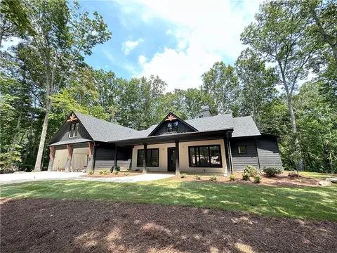 10 Fairview Trl, Morganton, GA 30560