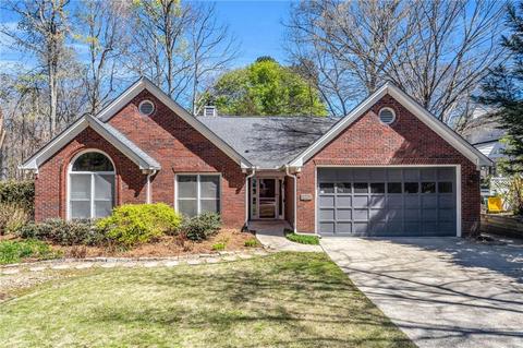 2515 Saxon Pl, Duluth, GA 30096