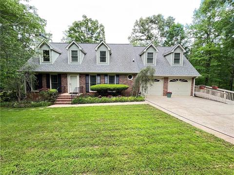 4035 E Chapel Hill Rd, Douglasville, GA 30135