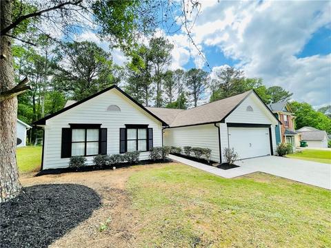 982 Forest Path, Stone Mountain, GA 30088 photo 4