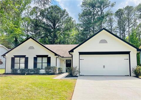 982 Forest Path, Stone Mountain, GA 30088 photo 1