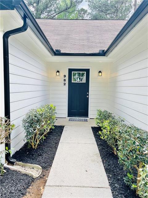 982 Forest Path, Stone Mountain, GA 30088 photo 12