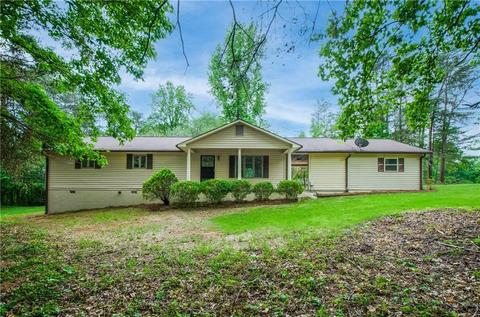 1675 Whispering Cir, Cumming, GA 30040