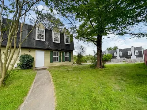 4577 Bull Ct, Union City, GA 30291