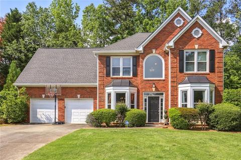 355 Camber Trce, Roswell, GA 30076