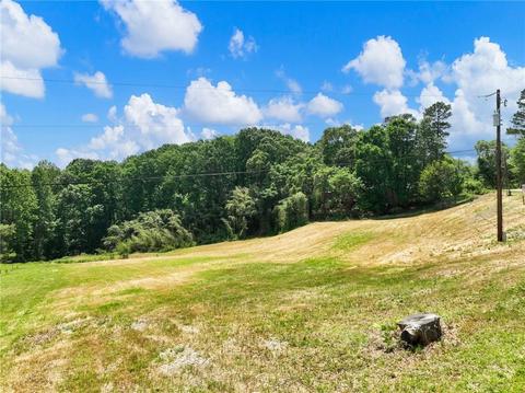 2160 Wildwood Dr, Gainesville, GA 30507