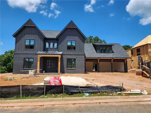 2412 Wolf Meadow Ln, Buford, GA 30518