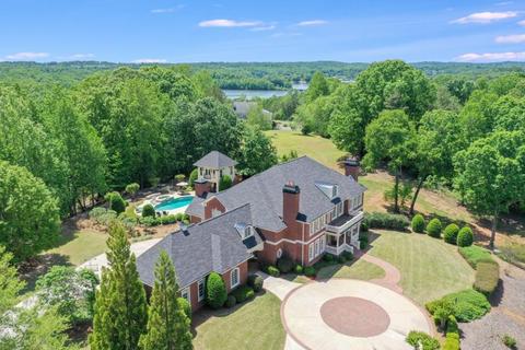4458 Shirley Rd, Gainesville, GA 30506