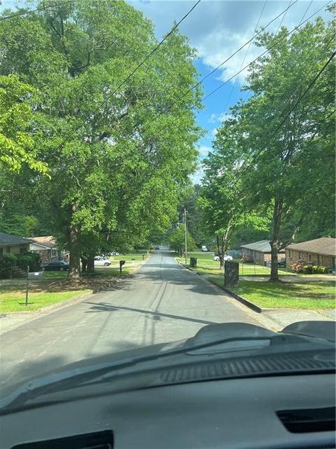 298 N Lake Dr, Jonesboro, GA 30236